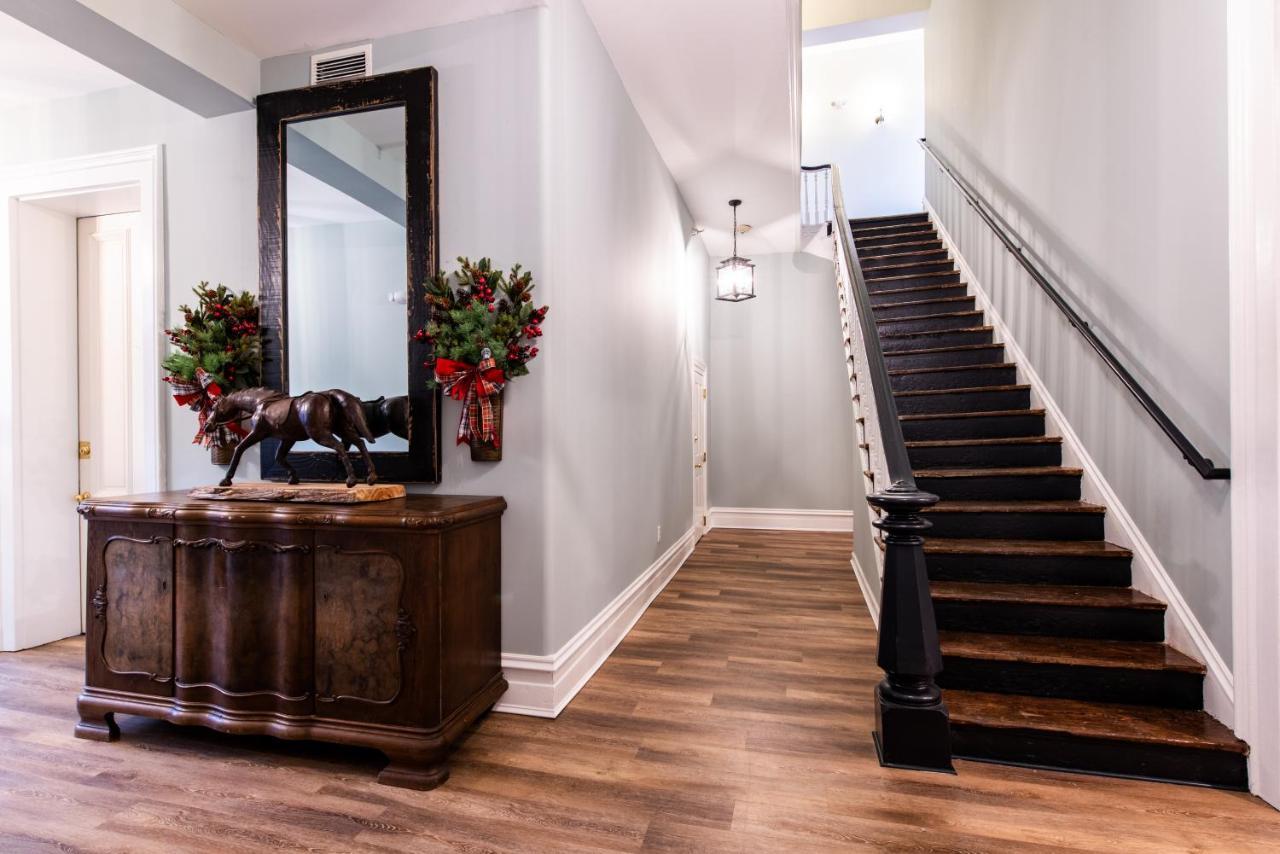 The Woodford Hotel Versailles Екстериор снимка