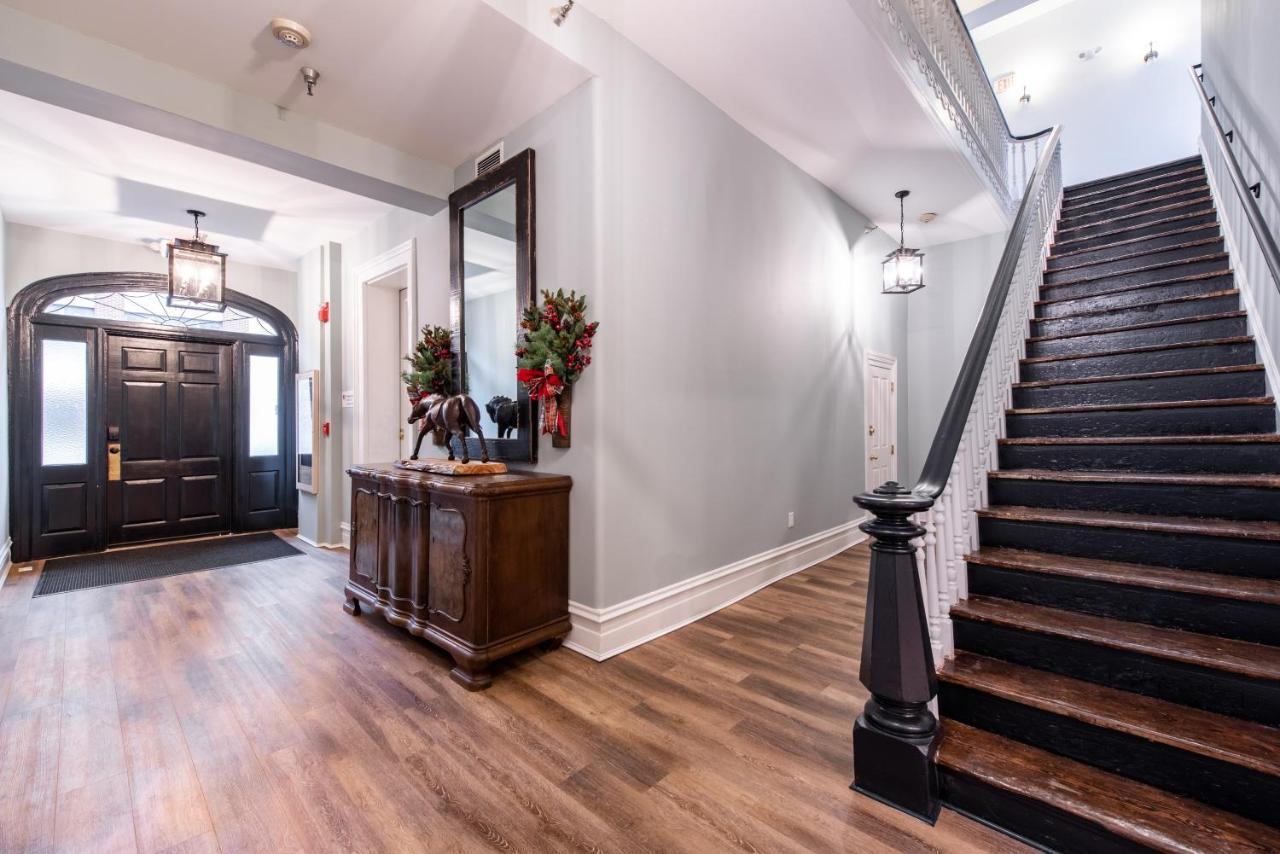 The Woodford Hotel Versailles Екстериор снимка
