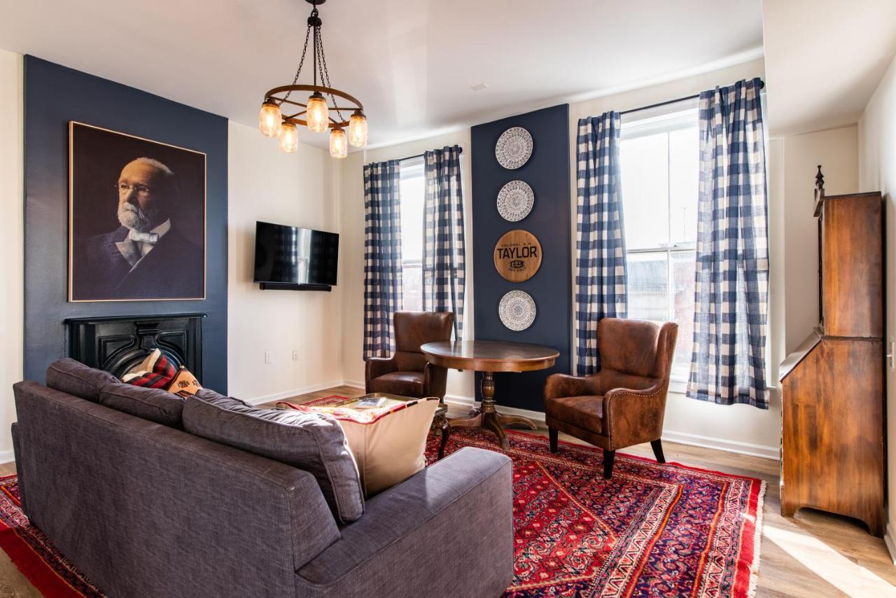 The Woodford Hotel Versailles Екстериор снимка