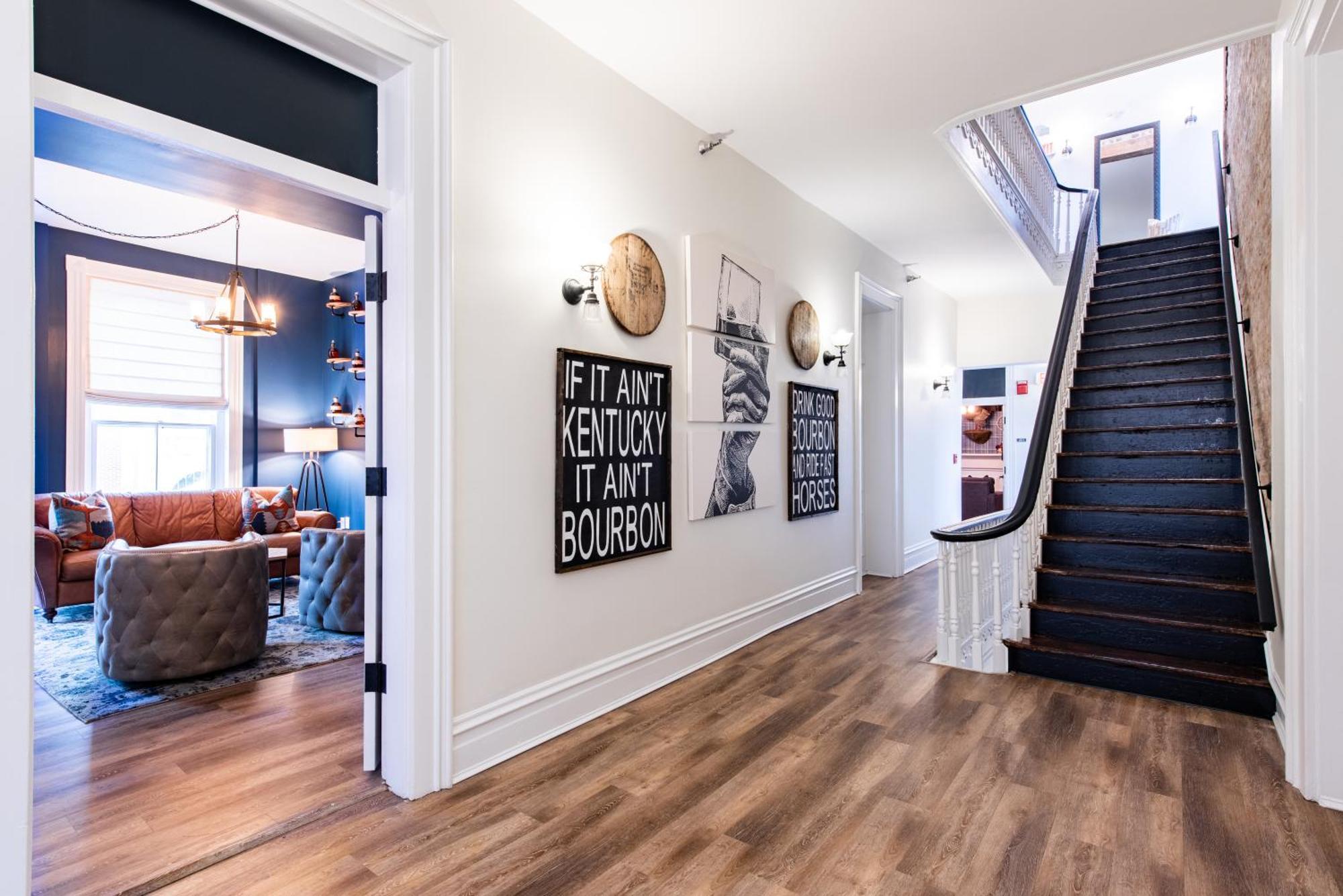 The Woodford Hotel Versailles Екстериор снимка
