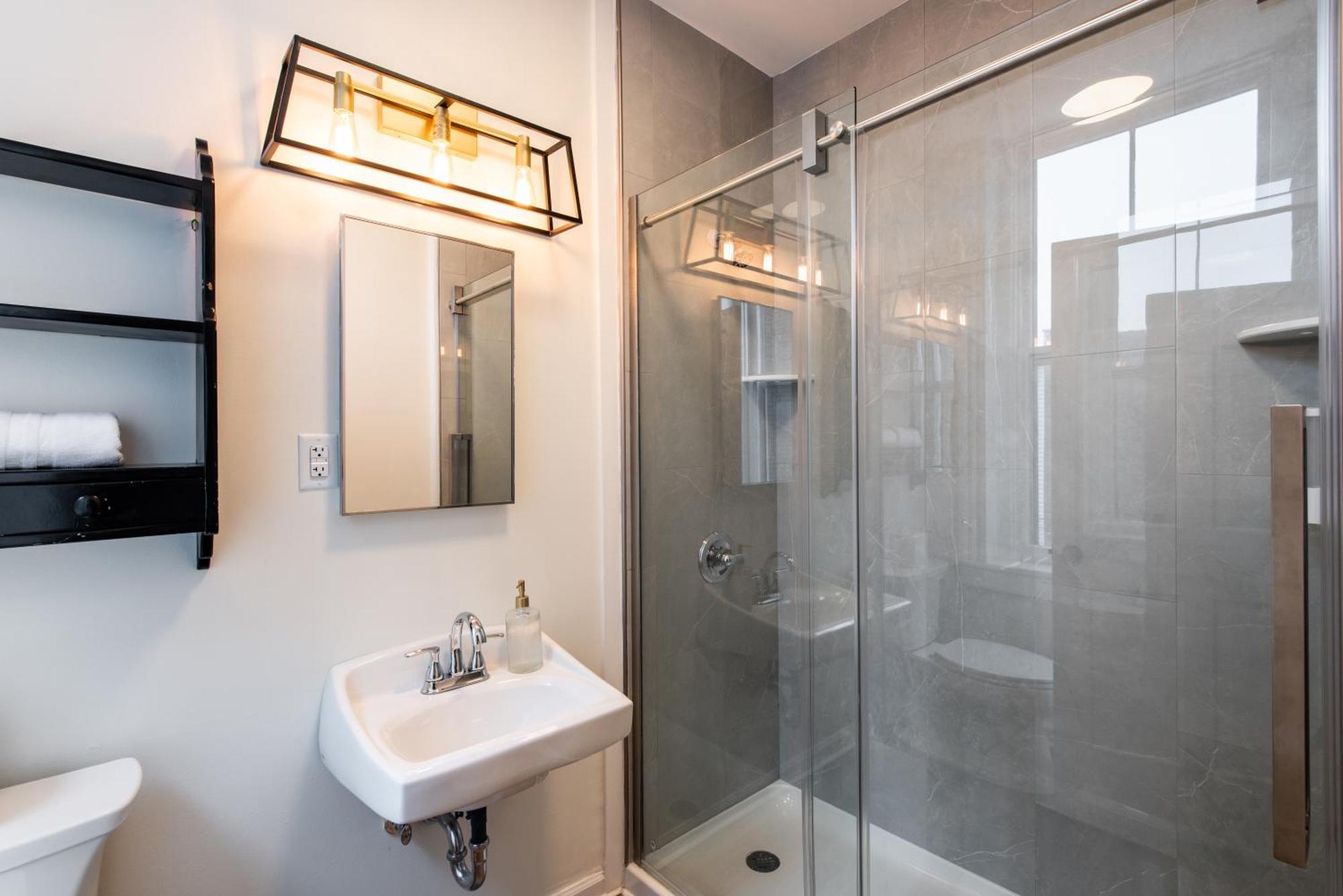 The Woodford Hotel Versailles Екстериор снимка